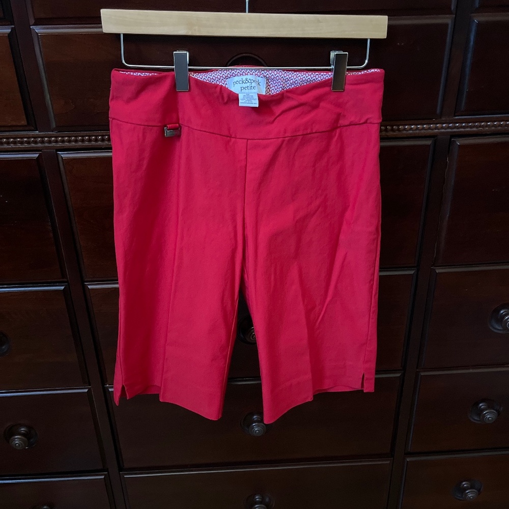 Red Peck and Peck chino shorts- petite